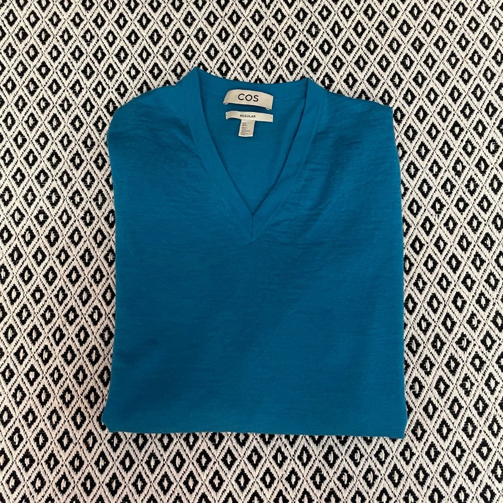 COS V neck, merino wool sweater